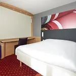 Ibis Hotel 3*