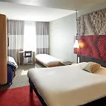 Ibis Hotel 3*