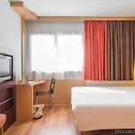 Otel Ibis 3*