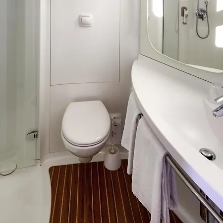Ibis 3* Шоле