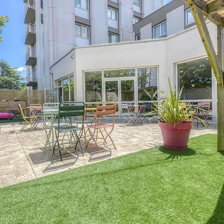 Ibis 3*