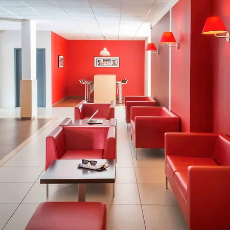 Ibis 3* Шоле