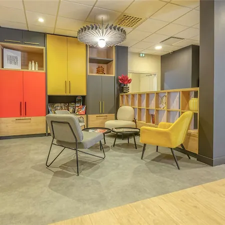 Отель Ibis 3*