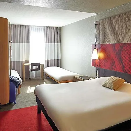 Ibis Hotel 3*
