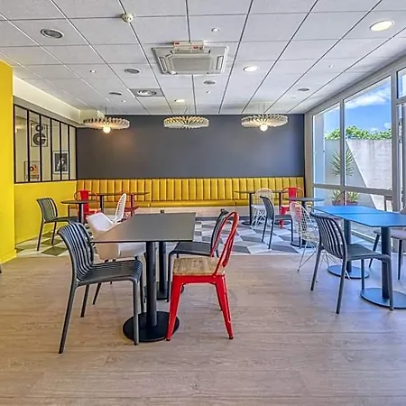 Otel Ibis 3*