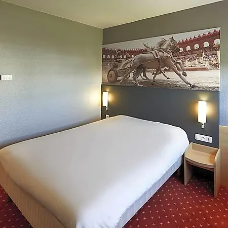 Ibis Cholet