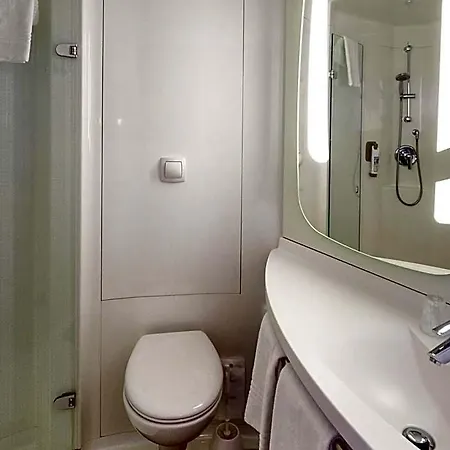 Ibis Otel 3*