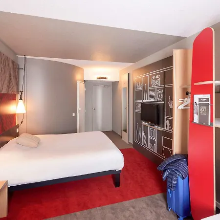 Отель Ibis 3*