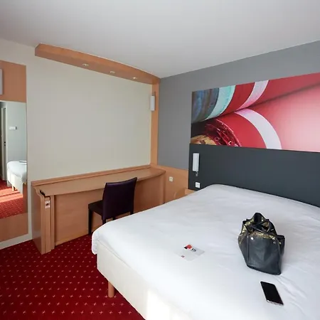 Ibis 3*